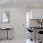 Alonzo Villa *