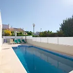 Vila Alonzo