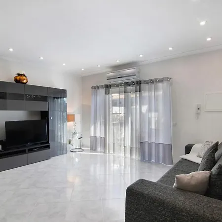Villa Alonzo *
